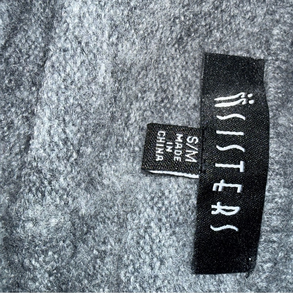 Boho Gypsy Sisters Gray Sleeveless Knit Top - Picture 6 of 6